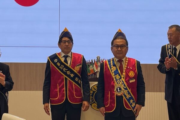 6月第二例会 年次報告会及び会長交代式