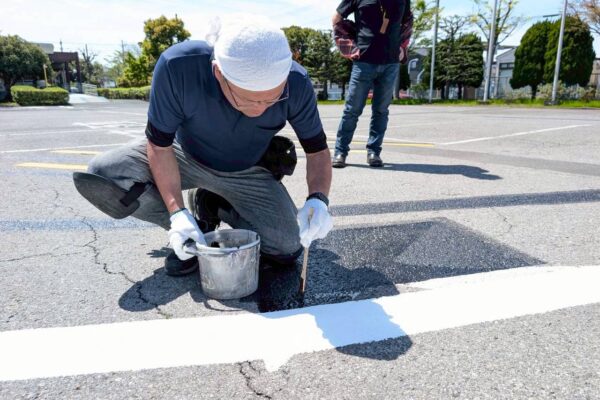 埼玉県立越谷特別支援学校　駐車場ライン塗装アクト